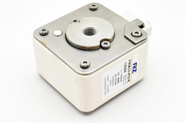 Предохранитель быстродействующий, aR, 1250А, 690VAC, 3BKN/50 FRM33-P51K 690/700V 1250A AR FRZ на сайте frsielectric.ru