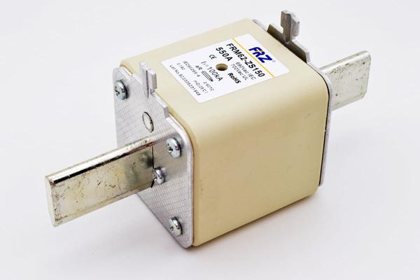 Предохранитель быстродействующий aR, 550А, 690В AC, DIN2 FRM62-ZS150 690/700V 550A AR FRZ на сайте frsielectric.ru