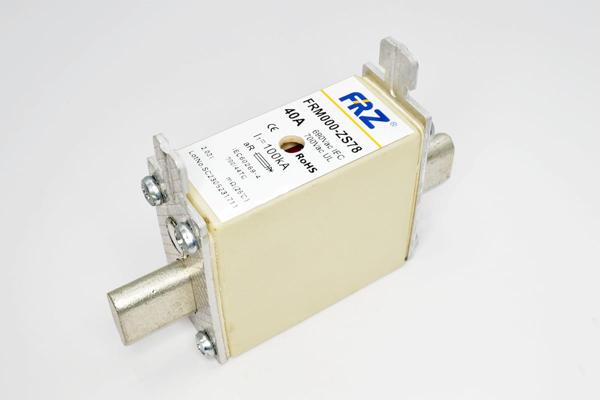 Предохранитель быстродействующий, gR, 40А, 690В AC, DIN000 FRM000-ZS78 690/700V 40A AR FRZ на сайте frsielectric.ru